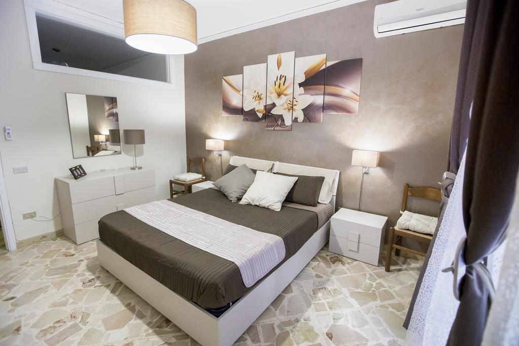 Casa Catherine تْشيفالو المظهر الخارجي الصورة