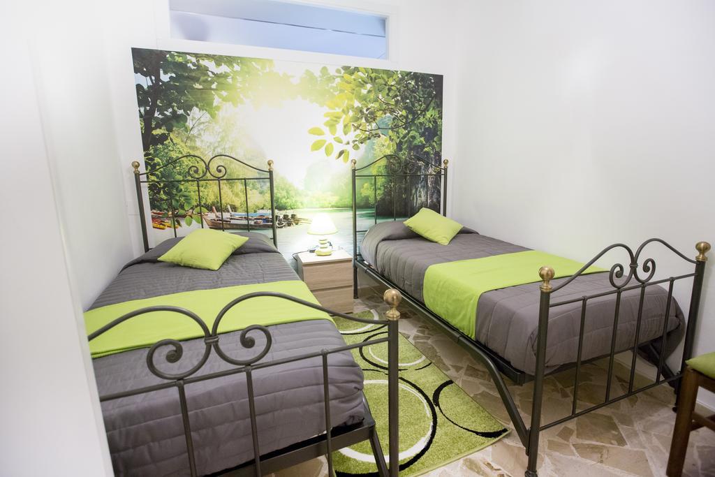 Casa Catherine تْشيفالو المظهر الخارجي الصورة