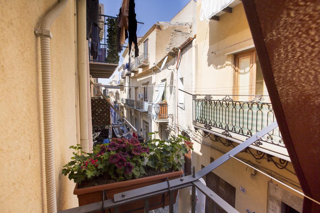 Casa Catherine تْشيفالو المظهر الخارجي الصورة